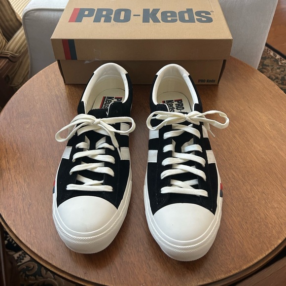 Pro-Keds Sneakers - Picture 3 of 7